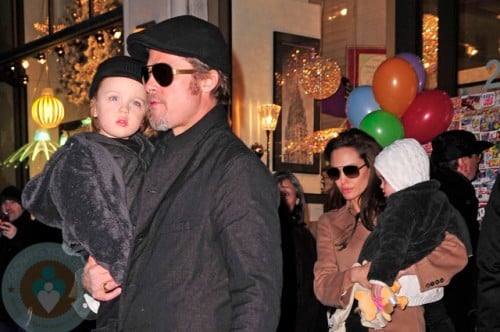 Angelina Jolie & Brad Pitt stepped out in New York City last night to take their youngest, twins Knox and Vivienne, out to Lee's Art Shop.