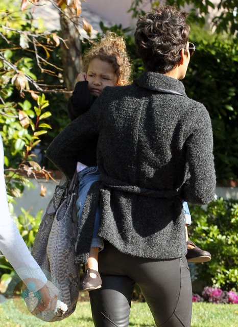 Halle Berry Out & About With Nahla In Beverly Hills. Halle Berry With Nahla