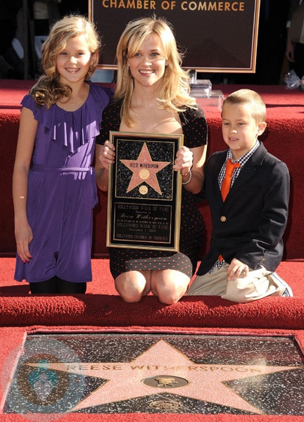 Reese Witherspoon And Ava. Reese Witherspoon Celebrates