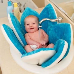 BATHTIME IDEAS AND FUN | DISNEY BABY