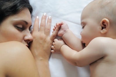 mom and baby co-sleeping