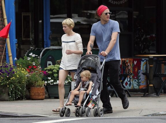 Heath Ledger And Michelle Williams Out With The Baby In New York