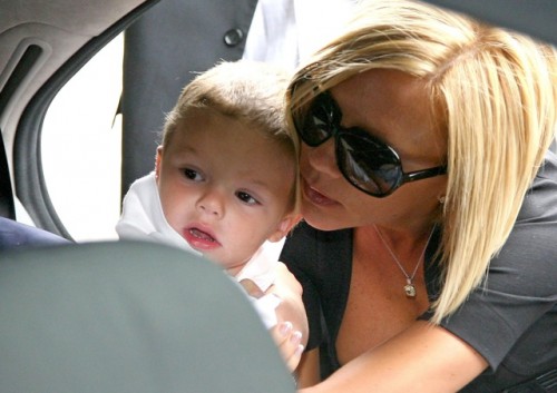 Cruz and Victoria Beckham at the Airport