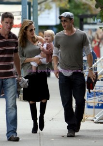 Brad and Angelina in NYC with Shiloh