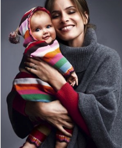 Frances Pen and her mom, Amanda Peet pose for The Gap's Winter campaign.