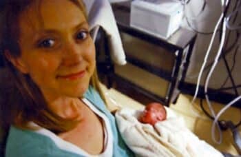 Mothers Amazing Sacrifice Saves Sons Life