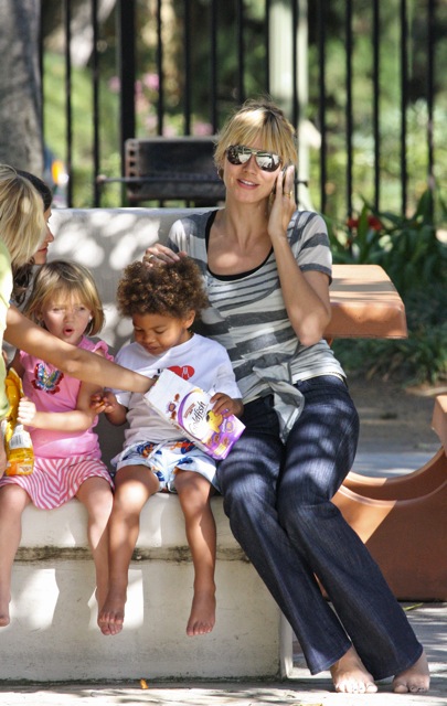 Heidi Klum with her kids at the park