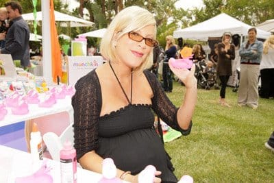 tori+spelling+at+silverspoon+050908