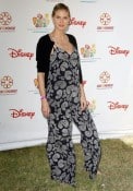 Pregnant Heidi Klum at A Time for Heroes Celebrity Picnic