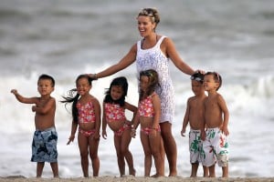 Kate Plus 6: Portrait By The Sea