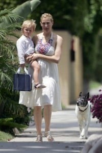 Kelly Rutherford out with son Hermes