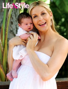 Kelly Rutherford Introduces Us To Helena