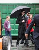 Debbie Rowe to Seek Custody of Her Two Children