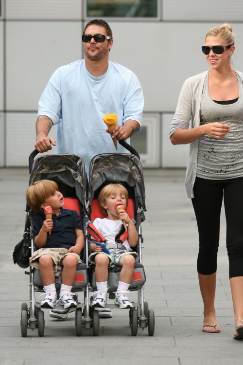 Sean and Jayden Enjoy Ice Cream in Paris