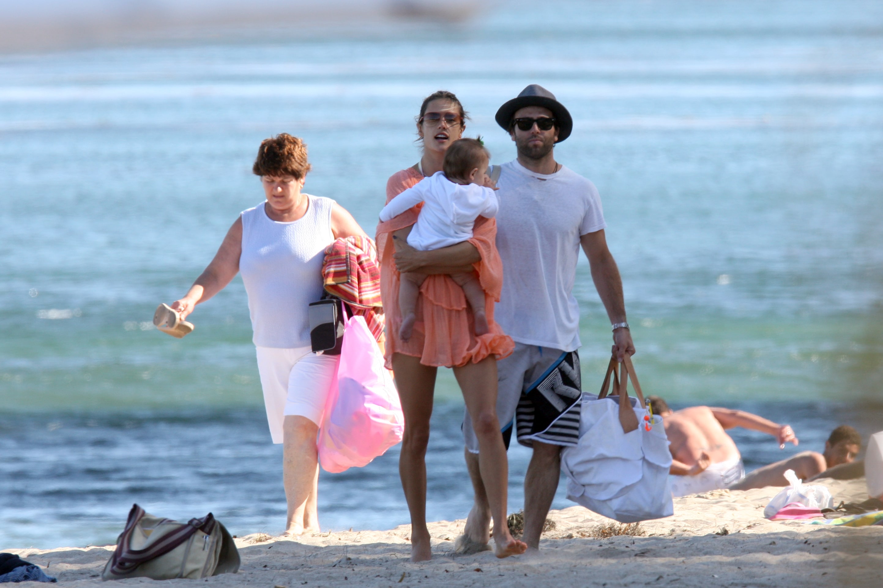 Alessandra and Her Family Hit The Beach In Malibu