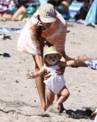 Alessandra and Her Family Hit The Beach In Malibu
