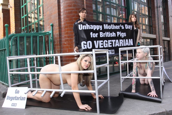 PETA Holds A Naked, Pregnant Protest Outside Jamie Oliver's Restaurant