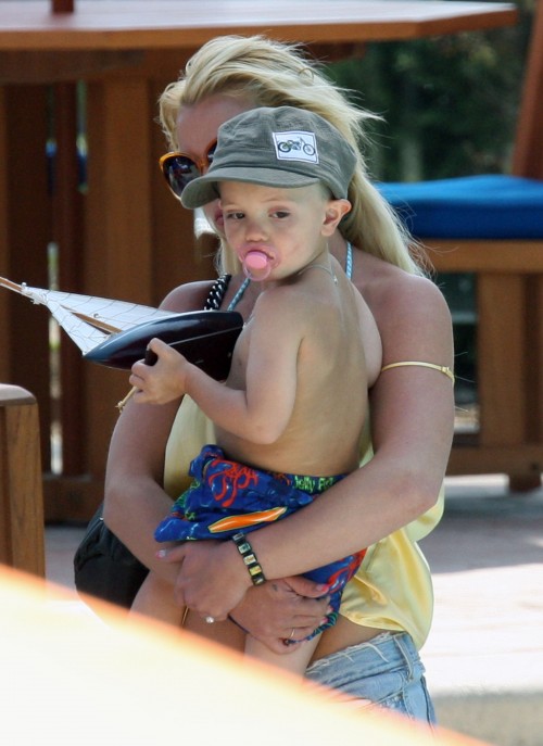 Britney Spears Hangs Out Poolside With Her Boys