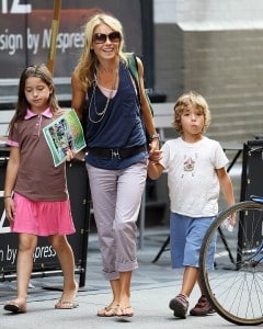 Kelly Ripa Picks The Kids Up From School