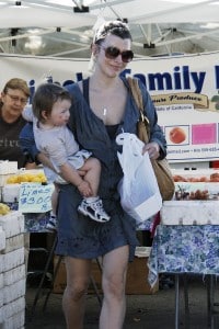 Milla Jovovich and Ever Brown Bag it!