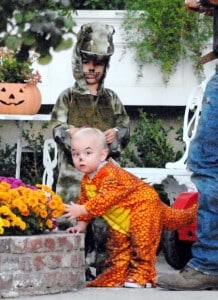 Kingston and Zuma Rossdale out for Halloween