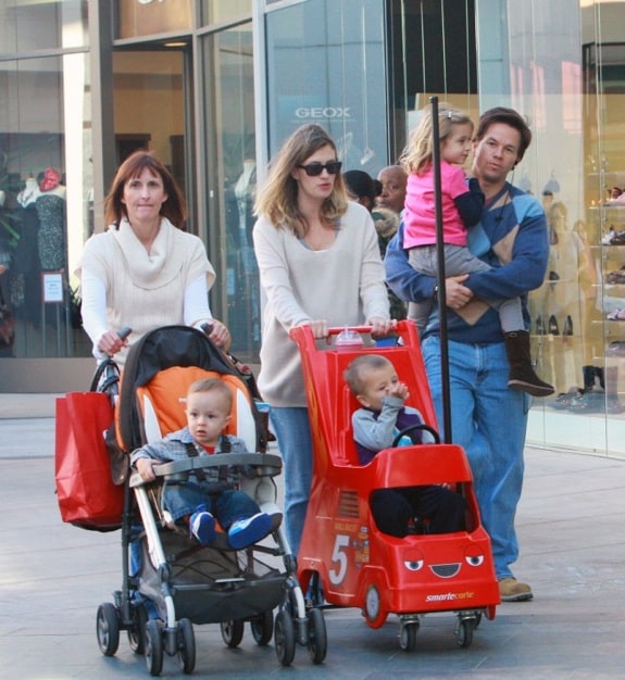 Mark and Rhea Wahlberg shop with Ella, Michael and Brendon