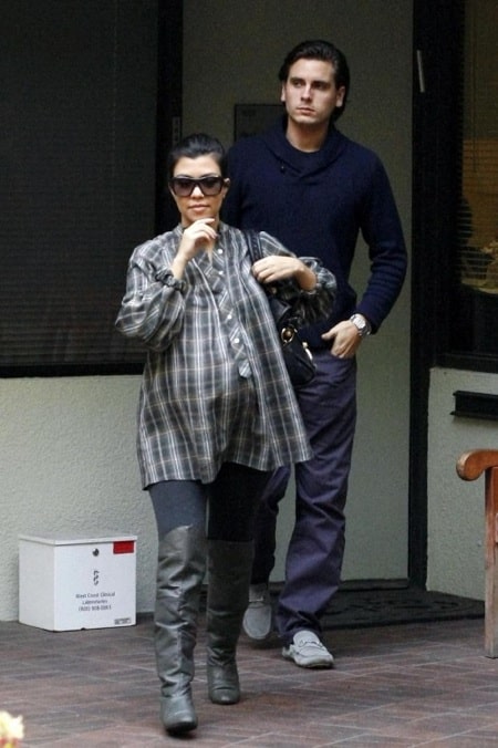 Pregnant Kourtney Kardashian and Scott Disick visit the doctors