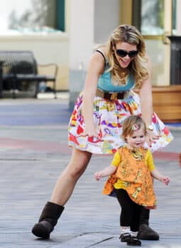 Busy Philipps and Daughter Birdie Play On Set