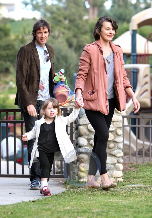 Mila and Family Enjoy A Sunny Day At The Park