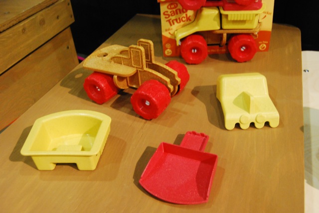 Sprig Toys 4 in 1 Sand Truck