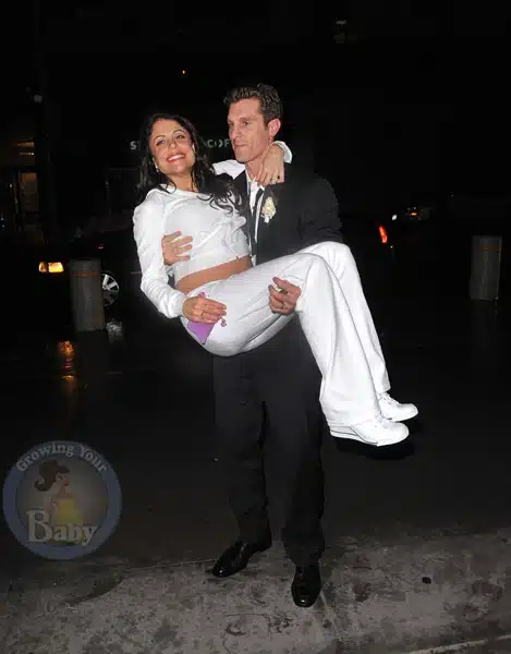 An Expectant Bethenny Frankel Gets Carried Away After Her NYC Wedding!