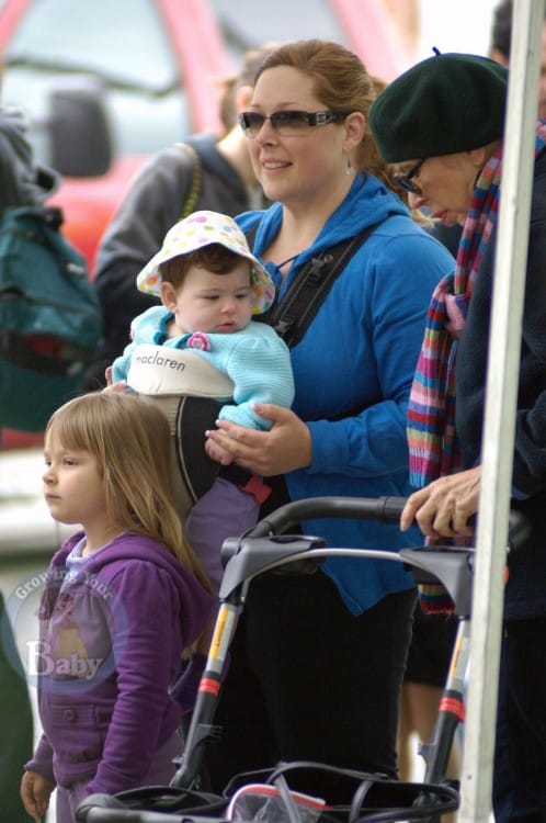 Carnie Wilson Strolls With Her Sunday Market Girls