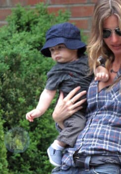 Gisele and son Benjamin Brady