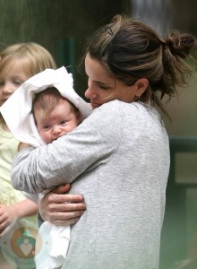 Amanda Peet and daughter Molly