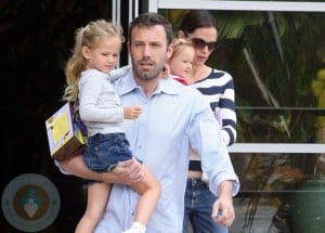 Ben Affleck and Violet Affleck with wife Jennifer Garner and daughter Seraphina