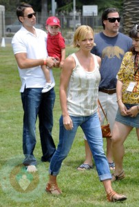 Jaime Pressly with husband Simran Singh and son Dezi