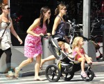 Jennifer Garner with daughters Violet and Seraphina