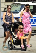 Jennifer Garner with daughters Violet and Seraphina