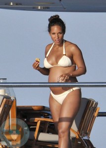 Alicia Keys Honeymooning In France