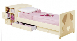 Cot that converts from the baby’s version to a junior bed