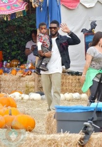Usher with his youngest son Naviyd