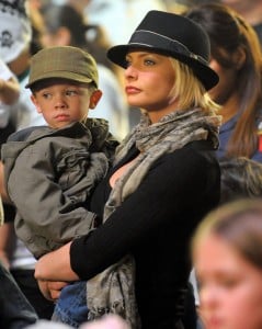 Jaime Pressly and son Dezi James Calv