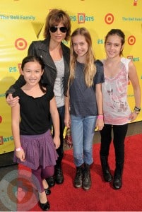 Lisa Rinna with daughters
