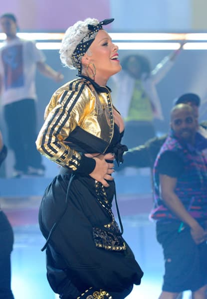 Pink performing @ American Music Awards