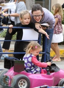 Jennifer Garner & Daughters Seraphina & Violet