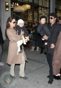 Angelina Jolie & Brad Pitt With Knox & Vivienne