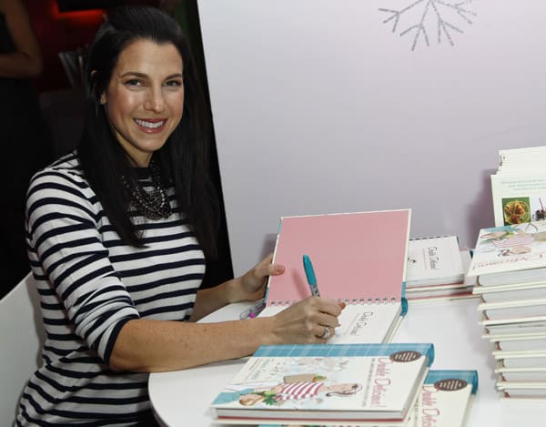 Jessica Seinfeld signs her new book Double Delicious