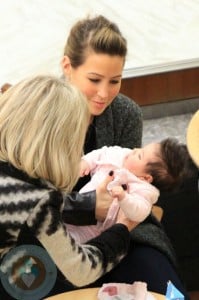 Rachel Stevens with her mom and daughter Amelie
