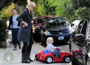 Gwen Stefani with son Zuma at the park