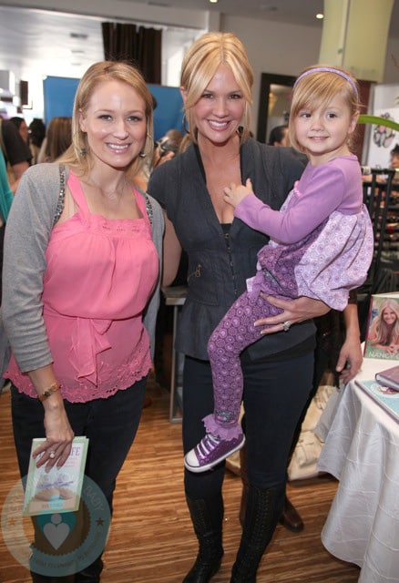 Singer Jewel with Nancy O'dell and daughter Ashby